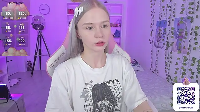 Snapshot of Milia_Parker chatting on December 22, 2024, 11:20 pm Milia Parker online show from December 22, 2024, 11:20 pm