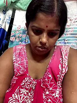 Beauty-queen online show from October 13, 2025, 12:38 pm