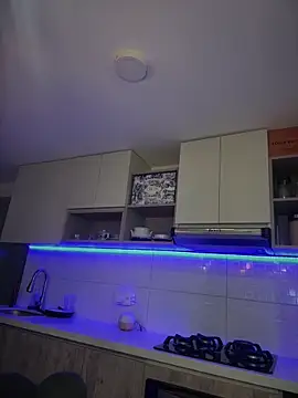 Snapshot of Alirawrz chatting on March 15, 2025, 10:11 pm Alirawrz online show from March 15, 2025, 10:11 pm