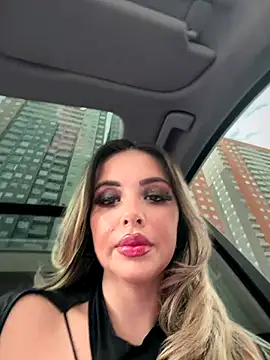 Snapshot of Alirawrz chatting on November 15, 2025, 1:29 pm Alirawrz online show from November 15, 2025, 1:29 pm