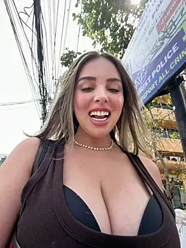 Snapshot of Alirawrz chatting on March 13, 2026, 5:03 am Alirawrz online show from March 13, 2026, 5:03 am