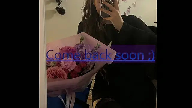 Josephine Kiss online show from July 17, 2026, 6:20 am
