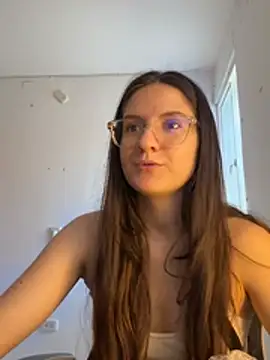 livgomez online show from March 15, 2026, 2:12 pm