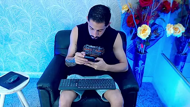 Snapshot of Erick_Wall chatting on January 12, 2026, 2:28 am Erick Wall online show from January 12, 2026, 2:28 am