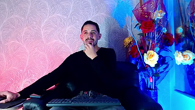 Snapshot of Erick_Wall chatting on January 13, 2026, 2:39 am Erick Wall online show from January 13, 2026, 2:39 am