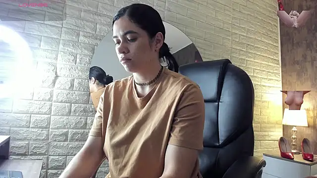sussy  stone online show from June 26, 2026, 11:58 am