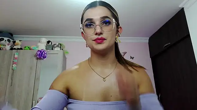 Snapshot of caroline_jonson chatting on February 28, 2025, 6:52 pm caroline jonson online show from February 28, 2025, 6:52 pm