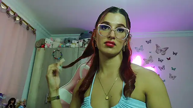 Snapshot of caroline_jonson chatting on July 2, 2026, 9:10 pm caroline jonson online show from July 2, 2026, 9:10 pm