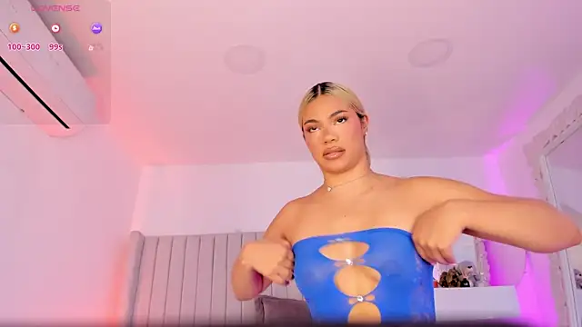 Shelynna azzul online show from May 17, 2026, 11:28 am