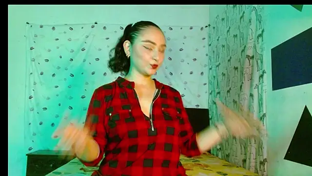 Kaory 32 online show from February 24, 2026, 7:34 pm