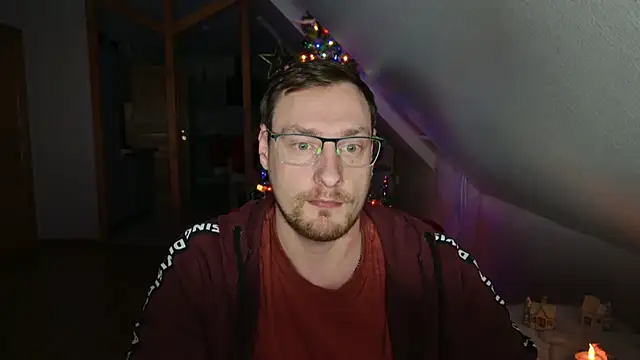 Snapshot of Relsxboy chatting on December 9, 2024, 10:41 pm Relsxboy online show from December 9, 2024, 10:41 pm