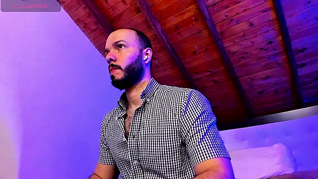 Tom Bailey online show from February 8, 2026, 12:41 pm