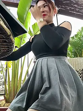 Snapshot of Emily_9xx chatting on March 2, 2025, 9:42 am Emily 9xx online show from March 2, 2025, 9:42 am