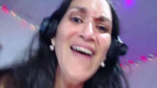 Snapshot of diosa78afrodita chatting on January 20, 2025, 1:18 am diosa78afrodita online show from January 20, 2025, 1:18 am