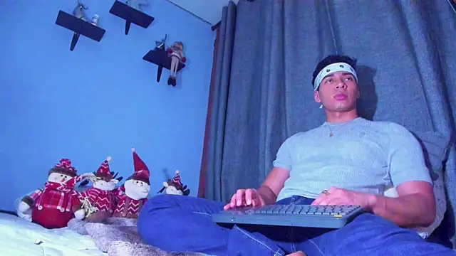 Stefann salvatoree online show from January 3, 2025, 1:48 am