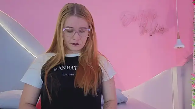 AllisonRoberts  online show from June 3, 2026, 11:24 am
