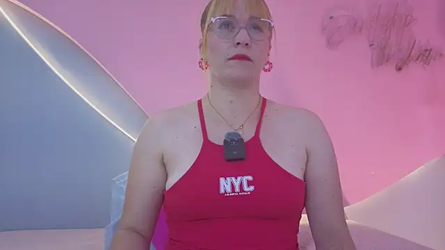 AllisonRoberts  online show from June 7, 2026, 1:59 pm