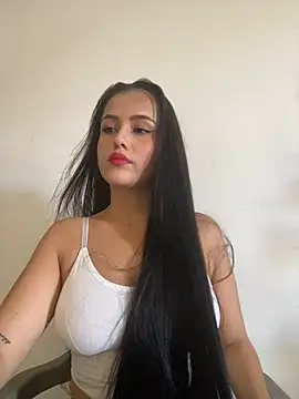 Snapshot of AbbyMillerrr chatting on May 6, 2026, 7:19 pm AbbyMillerrr online show from May 6, 2026, 7:19 pm
