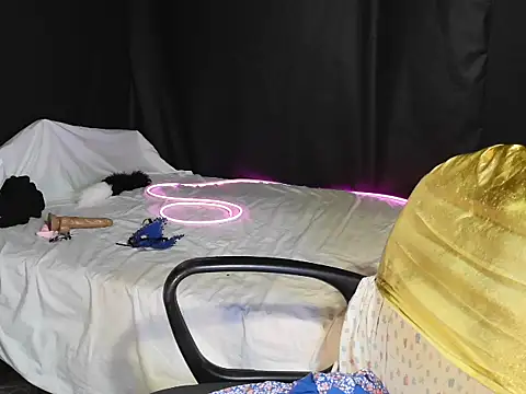 Snapshot of Addy_Xl chatting on December 10, 2024, 8:49 pm Addy Xl online show from December 10, 2024, 8:49 pm