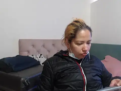 Snapshot of THEBOSSLARA chatting on March 10, 2026, 4:56 pm THEBOSSLARA online show from March 10, 2026, 4:56 pm