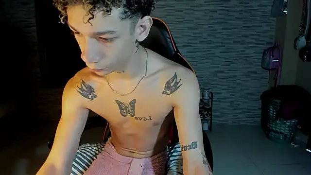 mateodeamjo online show from September 26, 2025, 11:58 am