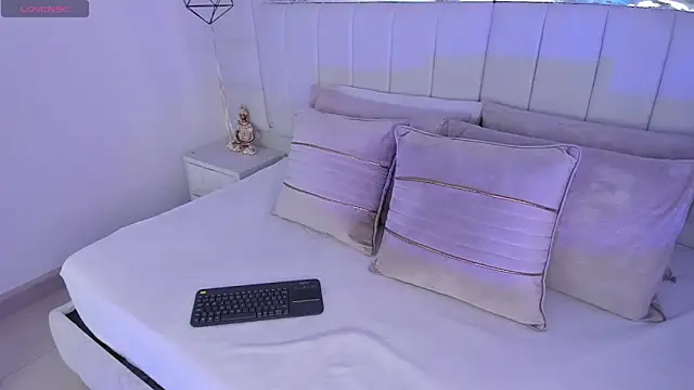 Snapshot of 1m_dalhia chatting on February 7, 2025, 8:20 pm 1m dalhia online show from February 7, 2025, 8:20 pm