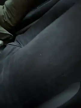 Snapshot of Public_sexyxxx chatting on February 22, 2025, 6:39 am Public sexyxxx online show from February 22, 2025, 6:39 am