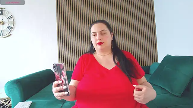 Snapshot of SofiaHanson chatting on July 13, 2026, 4:43 pm SofiaHanson online show from July 13, 2026, 4:43 pm