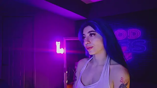 AriaVoss online show from February 6, 2025, 8:34 pm