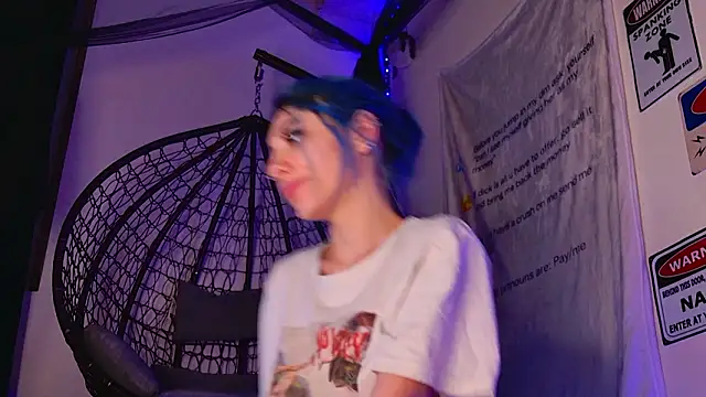 AriaVoss online show from February 12, 2026, 9:43 pm