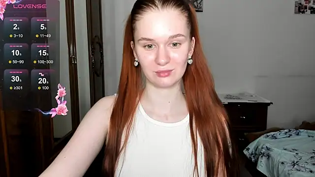 Snapshot of EmilySoul chatting on February 21, 2025, 11:43 pm EmilySoul online show from February 21, 2025, 11:43 pm