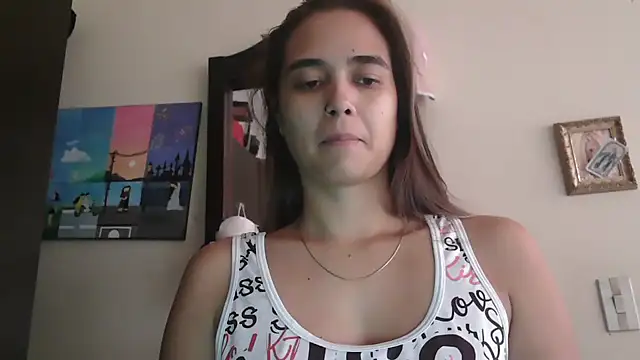 Snapshot of trianabell chatting on June 3, 2026, 4:01 pm trianabell online show from June 3, 2026, 4:01 pm