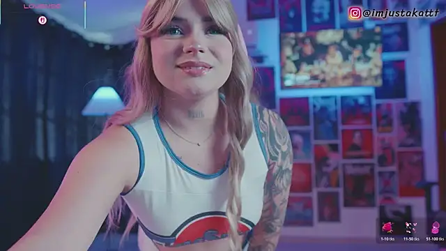 sensualkattt online show from October 22, 2025, 1:44 pm