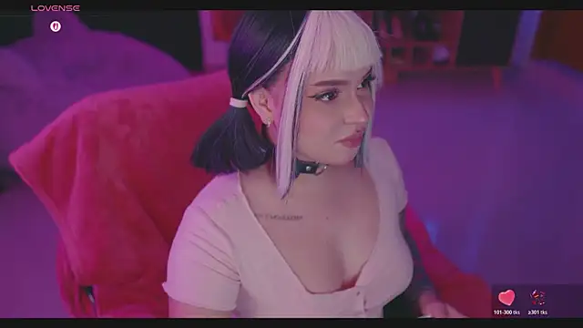 sensualkattt online show from July 18, 2026, 1:48 pm