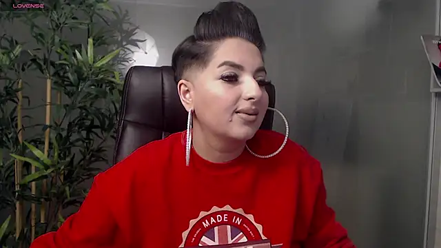 BustyAllyy online show from February 17, 2025, 8:47 pm