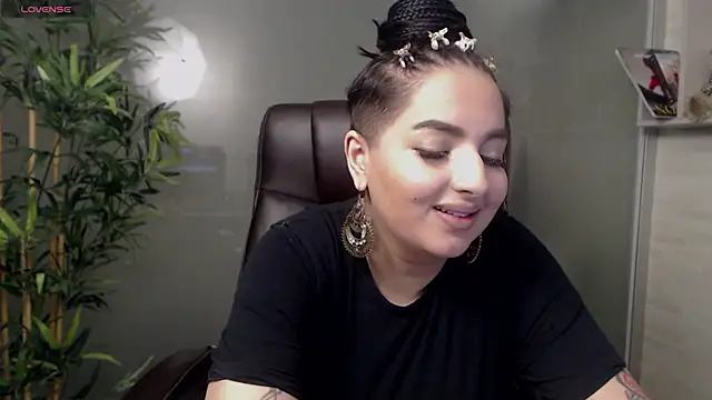 BustyAllyy online show from March 16, 2025, 11:04 pm