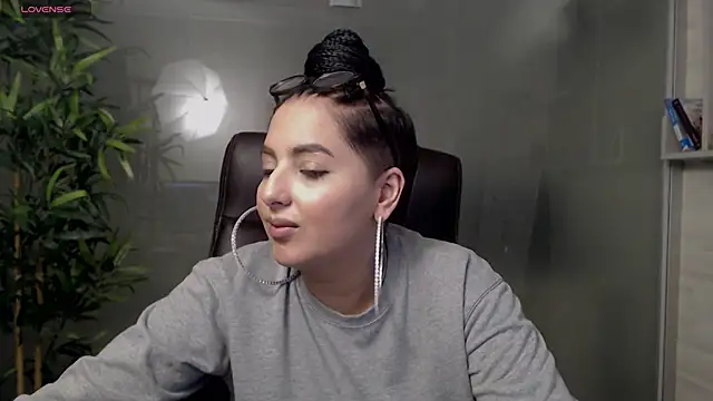 BustyAllyy online show from March 18, 2025, 10:37 pm