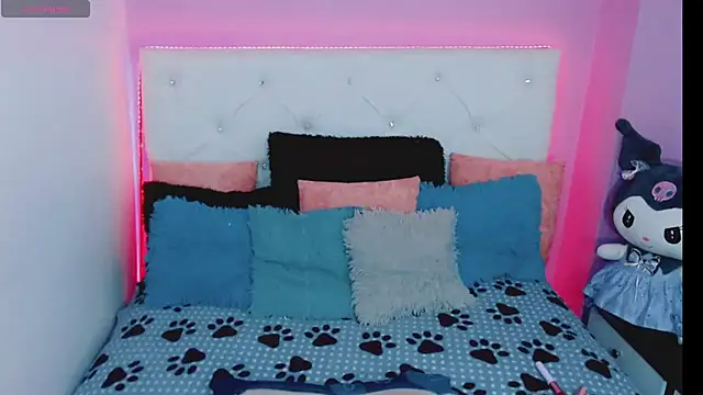 Amanda bigx online show from September 18, 2025, 5:20 am