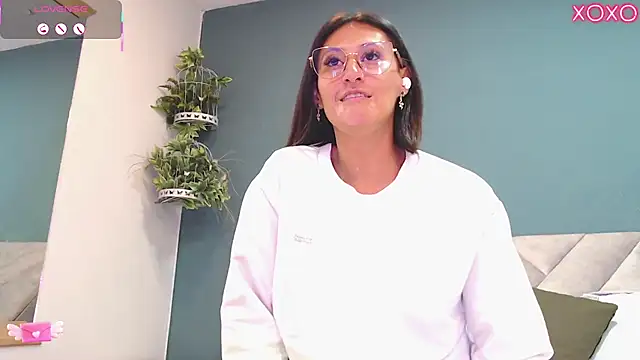 SharisWillian online show from October 27, 2025, 4:05 am