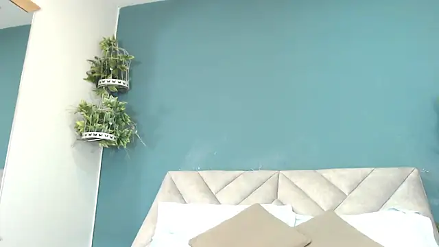 SharisWillian online show from June 10, 2026, 3:39 am