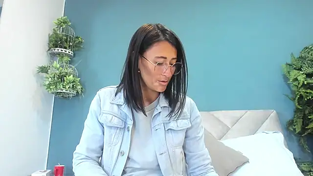 SharisWillian online show from July 9, 2026, 3:54 am