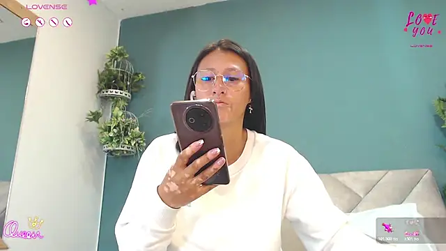 SharisWillian online show from July 15, 2026, 3:56 am