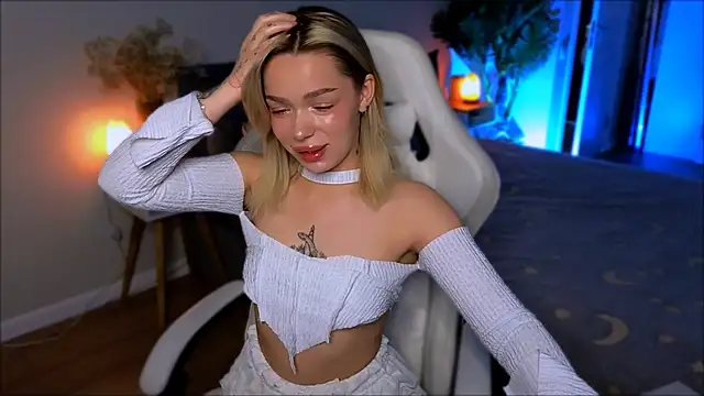 Lily Yin online show from January 14, 2026, 5:57 am