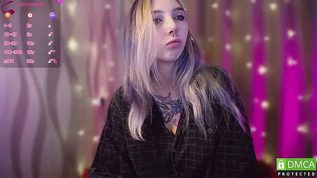 Snapshot of JustMeowGirl chatting on February 7, 2025, 4:27 am JustMeowGirl online show from February 7, 2025, 4:27 am