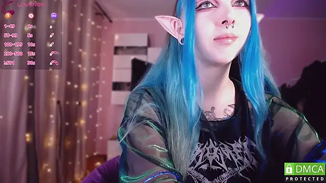 Snapshot of JustMeowGirl chatting on December 3, 2025, 5:48 am JustMeowGirl online show from December 3, 2025, 5:48 am