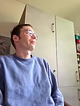 Snapshot of Schnubby1 chatting on March 14, 2025, 3:47 pm Schnubby1 online show from March 14, 2025, 3:47 pm