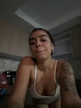 Snapshot of Foxy_Assh_ chatting on June 15, 2026, 12:57 am Foxy Assh online show from June 15, 2026, 12:57 am