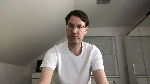 zxzx cam1 online show from March 22, 2025, 4:04 pm