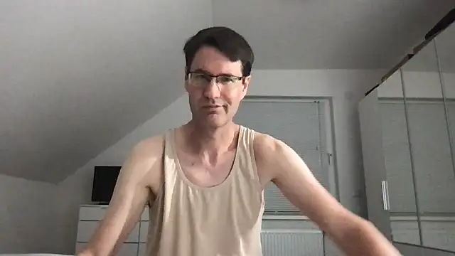 zxzx cam1 online show from September 10, 2025, 2:50 pm