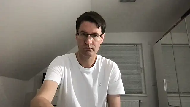 zxzx cam1 online show from December 21, 2025, 4:47 pm